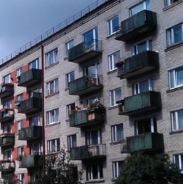 Пластиковые окна для кирпичного дома хрущёвского типа в Риге